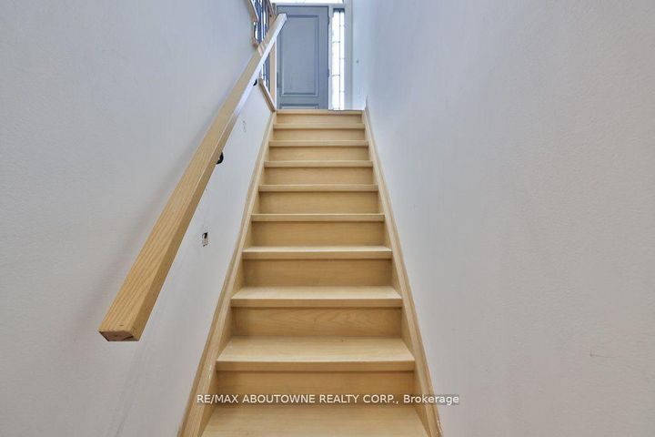 Photo 34 at 63 Tradewind Drive, BR Bronte, Oakville