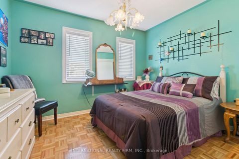 Photo 28 at 76 Timberwolf Crescent, Vellore Village, Vaughan