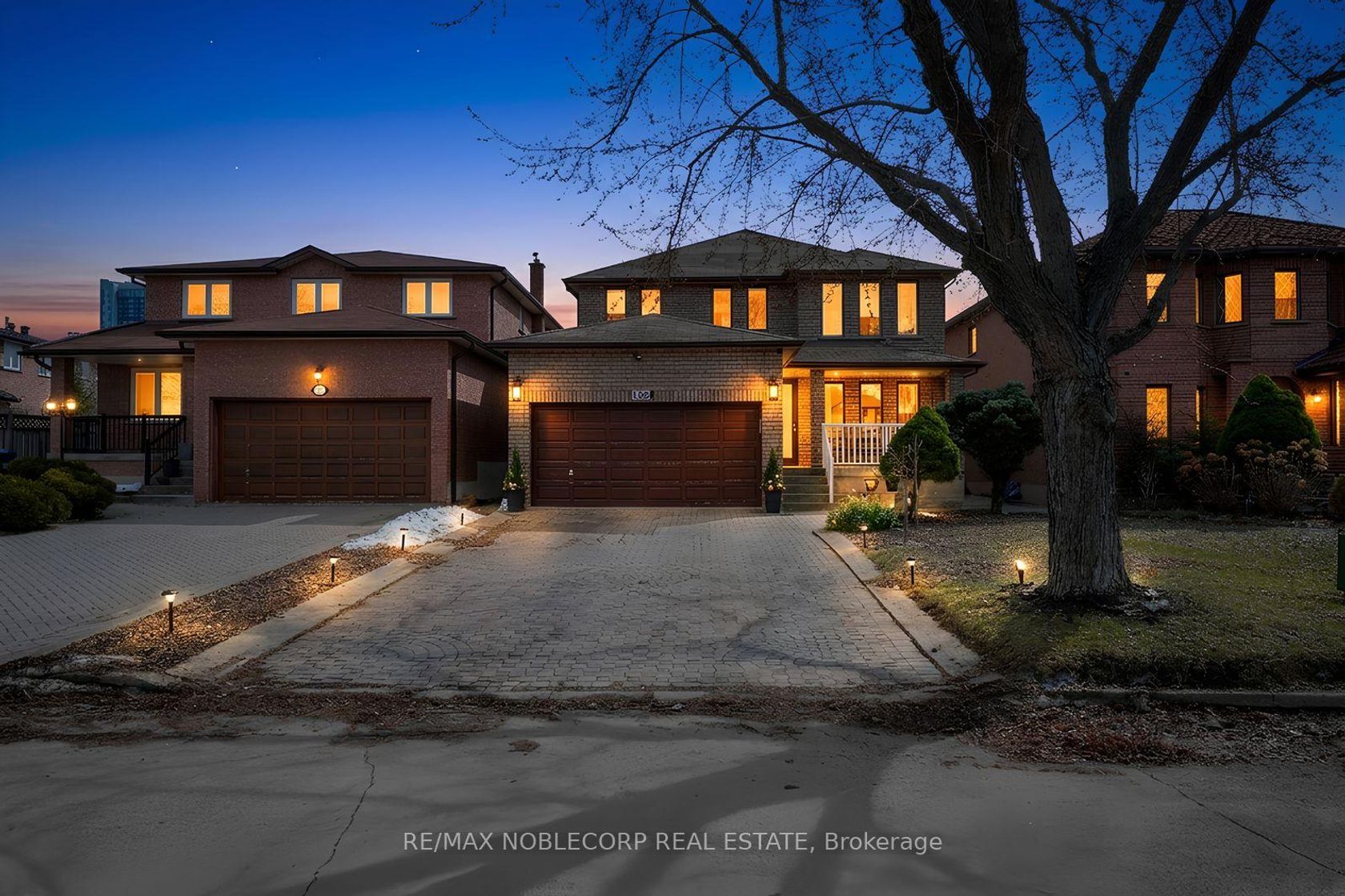 100 Glenn Hawthorne Boulevard S, Hurontario, Mississauga 