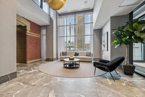 Photo 2 at 802 - 286 Main Street, Danforth, Toronto