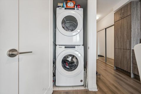 Photo 16 at 802 - 286 Main Street, Danforth, Toronto