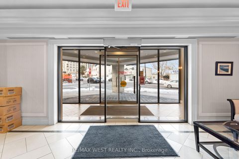 Photo 2 at 511 - 25 Earlington Avenue, Kingsway South, Toronto