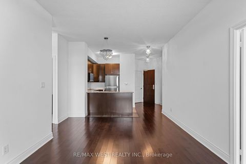 Photo 8 at 511 - 25 Earlington Avenue, Kingsway South, Toronto