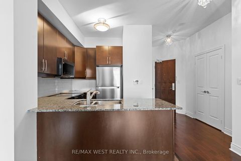 Photo 14 at 511 - 25 Earlington Avenue, Kingsway South, Toronto