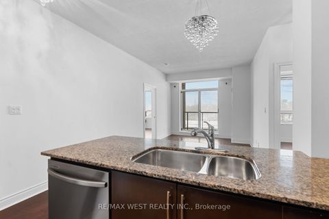 Photo 15 at 511 - 25 Earlington Avenue, Kingsway South, Toronto