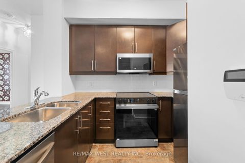 Photo 18 at 511 - 25 Earlington Avenue, Kingsway South, Toronto