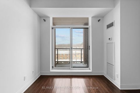 Photo 20 at 511 - 25 Earlington Avenue, Kingsway South, Toronto