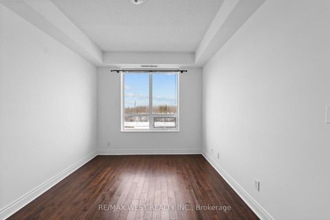 Photo 24 at 511 - 25 Earlington Avenue, Kingsway South, Toronto