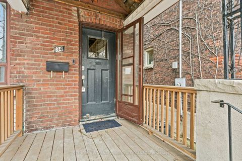 Photo 2 at 34 Indian Road, Swansea, Toronto