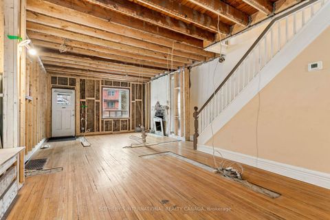 Photo 7 at 34 Indian Road, Swansea, Toronto