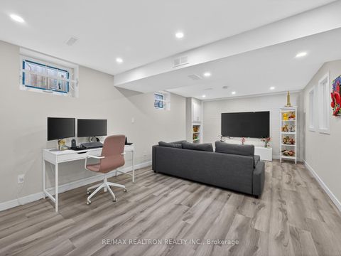 Photo 22 at 19 Shoreview Drive, West Hill, Toronto