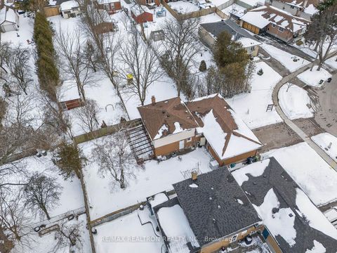 Photo 30 at 19 Shoreview Drive, West Hill, Toronto