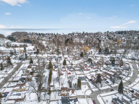 Photo 31 at 19 Shoreview Drive, West Hill, Toronto