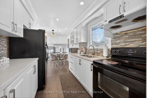 Photo 34 at 19 Shoreview Drive, West Hill, Toronto