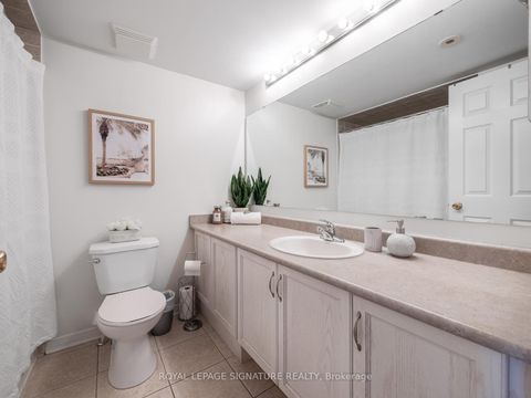 Photo 13 at 985 Roselawn Avenue, Belgravia, Toronto