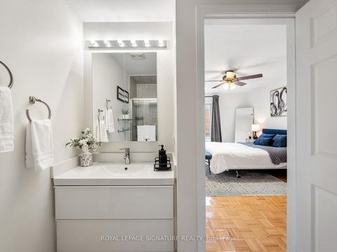 Photo 19 at 985 Roselawn Avenue, Belgravia, Toronto