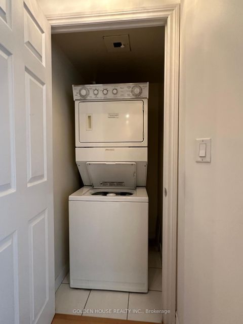 Photo 12 at 618 - 270 Wellington Street W, Waterfront Communities C1, Toronto