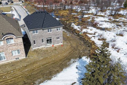 Photo 32 at 21 Jeanne Pynn Avenue, Sutton & Jackson's Point, Georgina