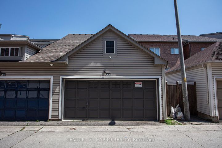 Photo 23 at 22 Mansur Terrace, York University Heights, Toronto