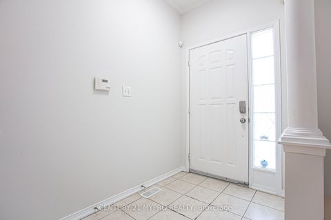 Photo 2 at 22 Mansur Terrace, York University Heights, Toronto