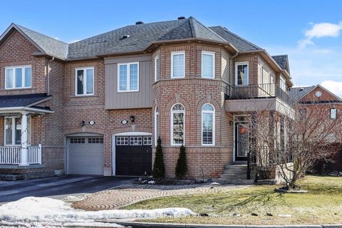 Photo 1 at 52 Lakespring Drive, Cachet, Markham