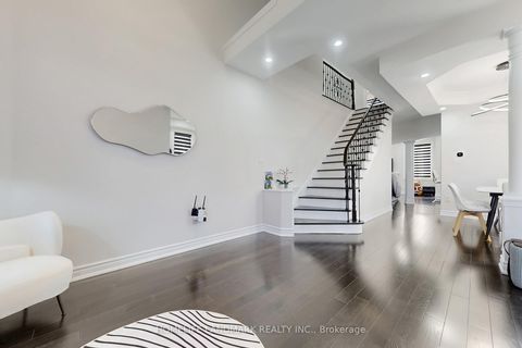 Photo 19 at 52 Lakespring Drive, Cachet, Markham