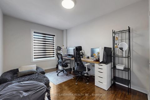 Photo 29 at 52 Lakespring Drive, Cachet, Markham