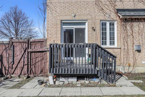 Photo 48 at 52 Lakespring Drive, Cachet, Markham