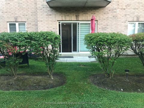 Photo 26 at 115 - 32 Church Street, Schomberg, King