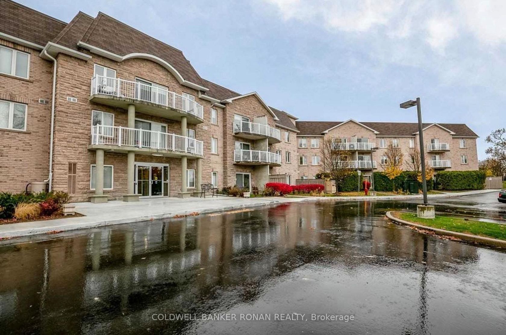 115 - 32 Church Street, Schomberg, King photo 5