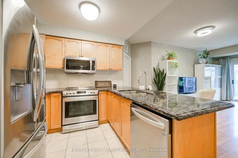 Photo 15 at 609 - 1 Maison Parc Court, Lakeview Estates, Vaughan