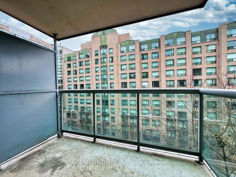 Photo 8 at 626 - 109 Front Street E, Waterfront Communities C8, Toronto