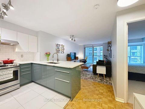 Photo 13 at 626 - 109 Front Street E, Waterfront Communities C8, Toronto