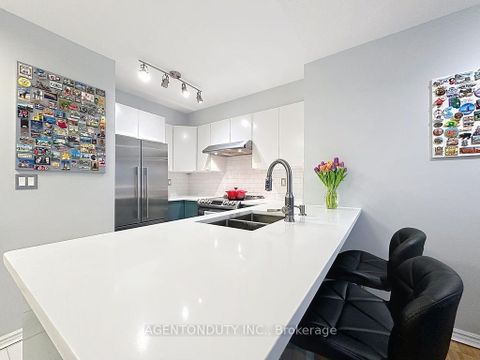 Photo 15 at 626 - 109 Front Street E, Waterfront Communities C8, Toronto
