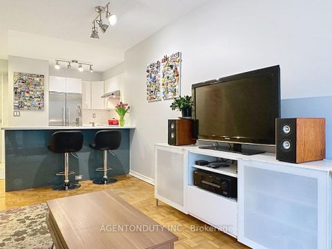 Photo 27 at 626 - 109 Front Street E, Waterfront Communities C8, Toronto