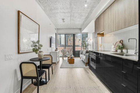 Photo 10 at 306 - 161 Roehampton Avenue, Mount Pleasant West, Toronto