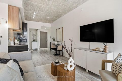 Photo 13 at 306 - 161 Roehampton Avenue, Mount Pleasant West, Toronto