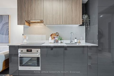 Photo 17 at 306 - 161 Roehampton Avenue, Mount Pleasant West, Toronto