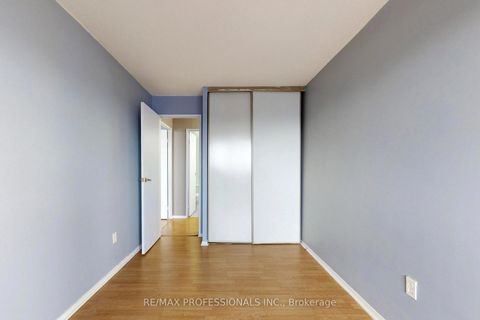 Photo 17 at 1911 - 10 Markbrook Lane, Jamestown, Toronto