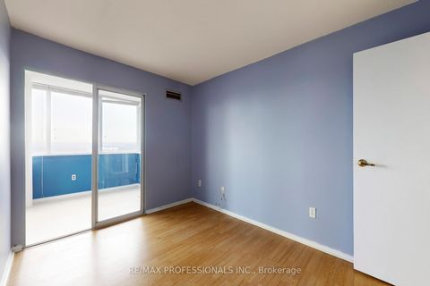 Photo 18 at 1911 - 10 Markbrook Lane, Jamestown, Toronto