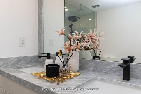 Photo 27 at 9D - 66 Collier Street, Moore Park, Toronto