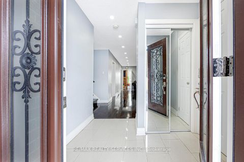 Photo 2 at 161 Hupfield Trail, Malvern, Toronto