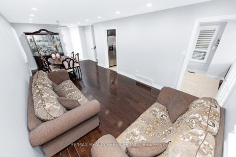 Photo 6 at 161 Hupfield Trail, Malvern, Toronto