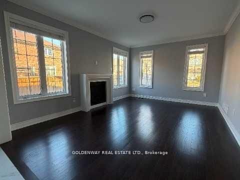 Photo 4 at 16 Jericho Avenue, Keswick South, Georgina