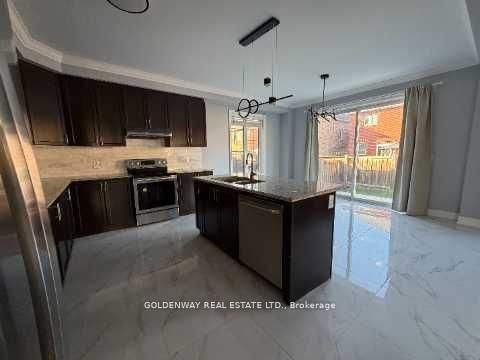 Photo 6 at 16 Jericho Avenue, Keswick South, Georgina