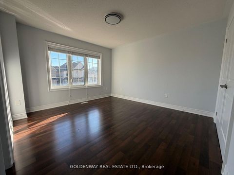 Photo 10 at 16 Jericho Avenue, Keswick South, Georgina