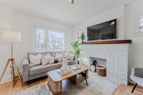 Photo 6 at 477 Jane Street, Bloor West Village, Toronto