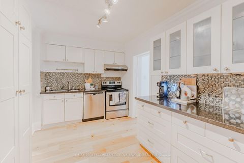 Photo 8 at 477 Jane Street, Bloor West Village, Toronto