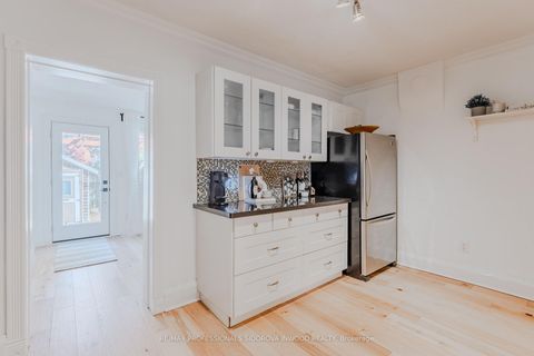 Photo 10 at 477 Jane Street, Bloor West Village, Toronto