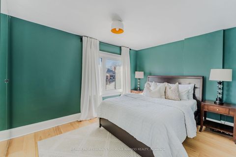 Photo 15 at 477 Jane Street, Bloor West Village, Toronto